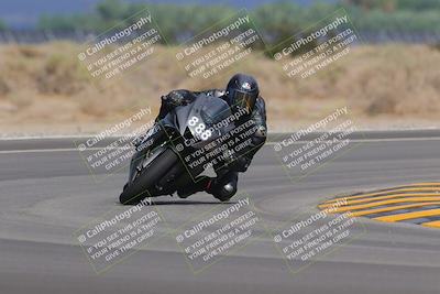 media/Sep-11-2022-SoCal Trackdays (Sun) [[81b7e951af]]/Turn 16 (945am)/